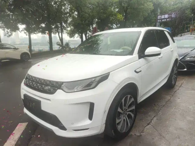 Фотография автомобиля — Land Rover Discovery Sport