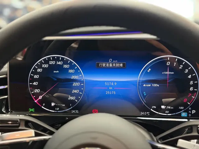 Mercedes-Benz E-Class — Фото автомобиля 18