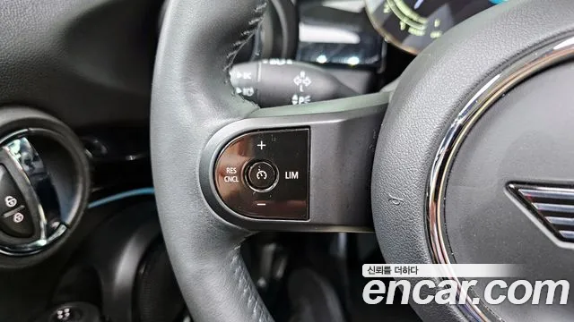 Mini Cooper Cooper 5 дверей Classic Plus — Фото автомобиля 16