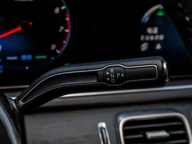 Mercedes-Benz GLE-Class — Фото автомобиля 17