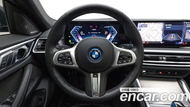 BMW i4 — Фото автомобиля 13