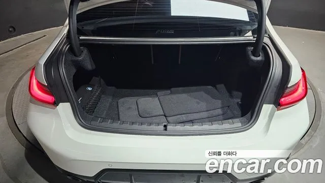 BMW 3-Series 3 серия (G20) 320i M Sport — Фото автомобиля 30