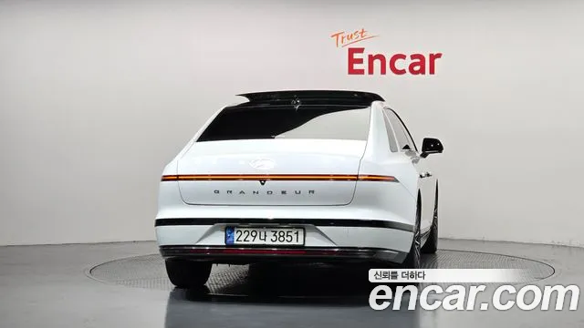 Hyundai Grandeur — Фото автомобиля 4