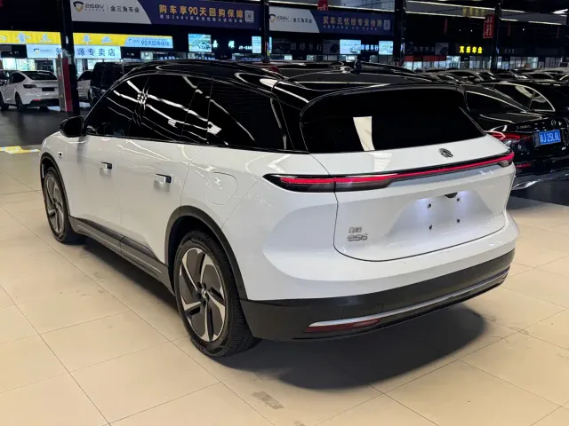 Nio ES6 — Фото автомобиля 15