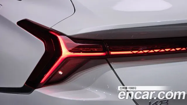 Kia K8 — Фото автомобиля 23