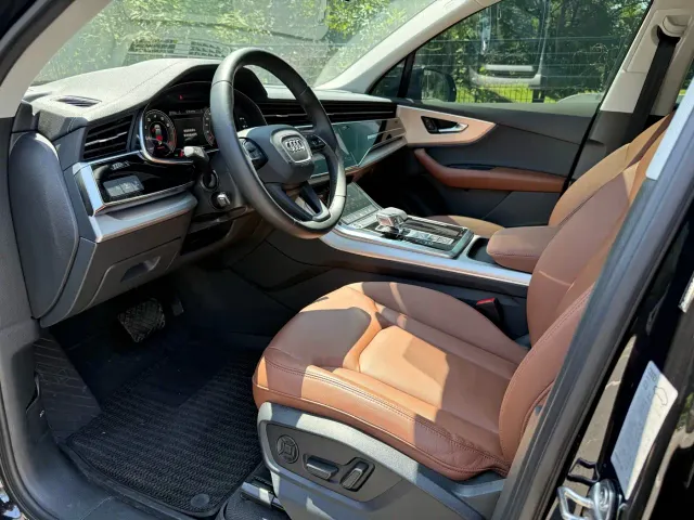 Audi Q7 — Фото автомобиля 11