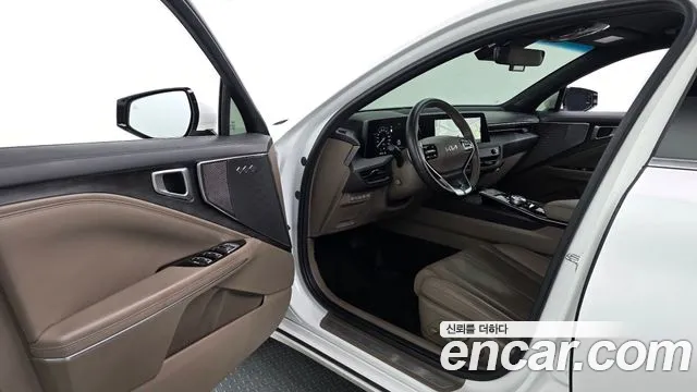 Kia K8 Hybrid — Фото автомобиля 11