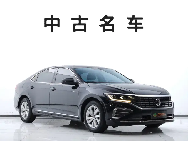Volkswagen Passat — Фото автомобиля 3