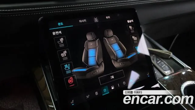 Cadillac Escalade 5th Gen — Фото автомобиля 22