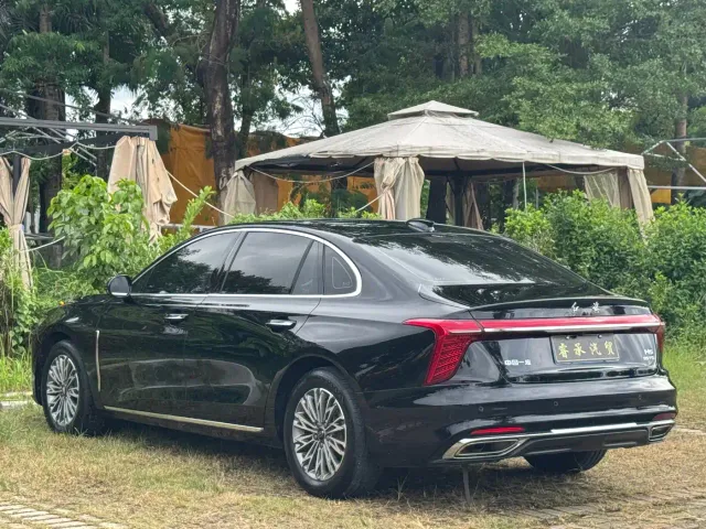 Hongqi H5 — Фото автомобиля 6