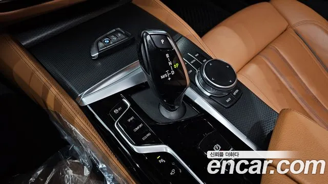 BMW 5 Series G30 — Фото автомобиля 12
