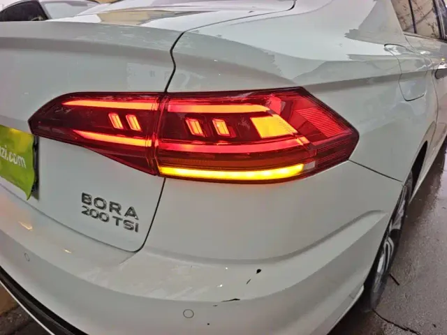 Volkswagen Bora — Фото автомобиля 7