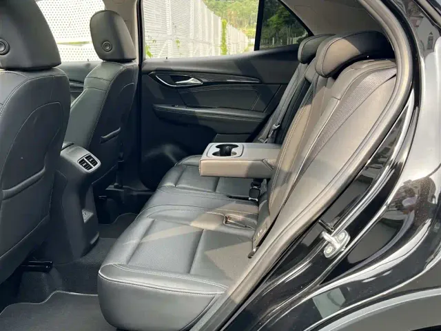 Buick Envision S — Фото автомобиля 5