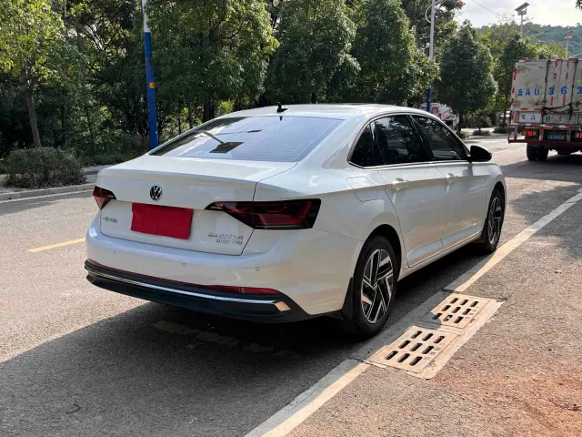 Volkswagen Sagitar — Фото автомобиля 5