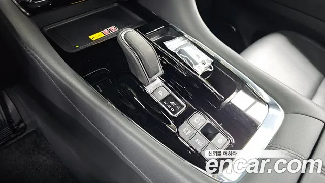 Toyota Alphard — Фото автомобиля 9