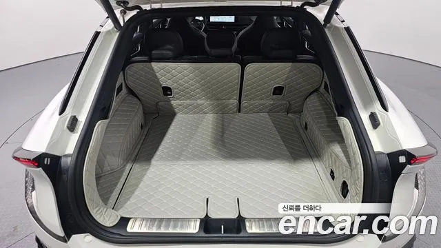 Kia EV6 — Фото автомобиля 17