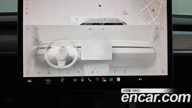 Tesla Model Y — Фото автомобиля 17