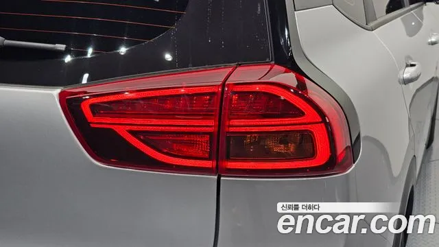 Kia Niro Niro Plus Air — Фото автомобиля 22