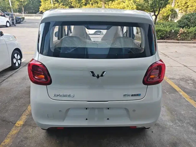 Wuling Hongguang Mini EV — Фото автомобиля 5