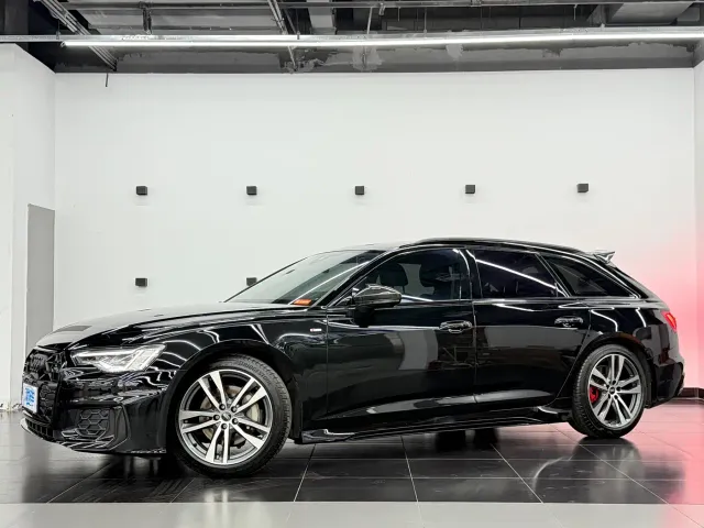 Фотография автомобиля — Audi A6