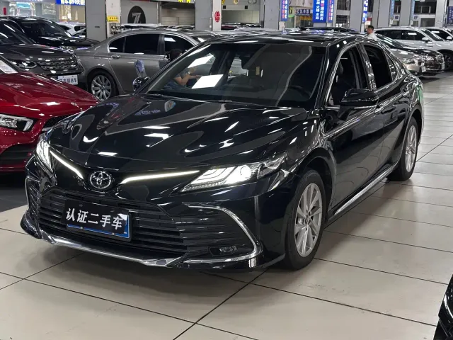 Фотография автомобиля — Toyota Camry
