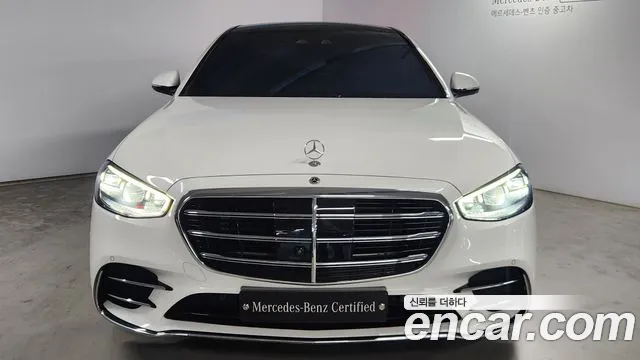 Mercedes-Benz S-Class — Фото автомобиля 3