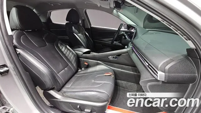 Hyundai Avante CN7 — Фото автомобиля 10