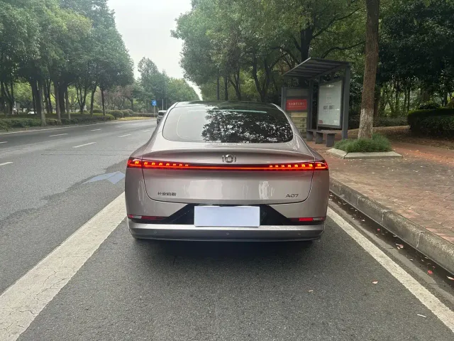 Changan Qiyuan A07 — Фото автомобиля 9