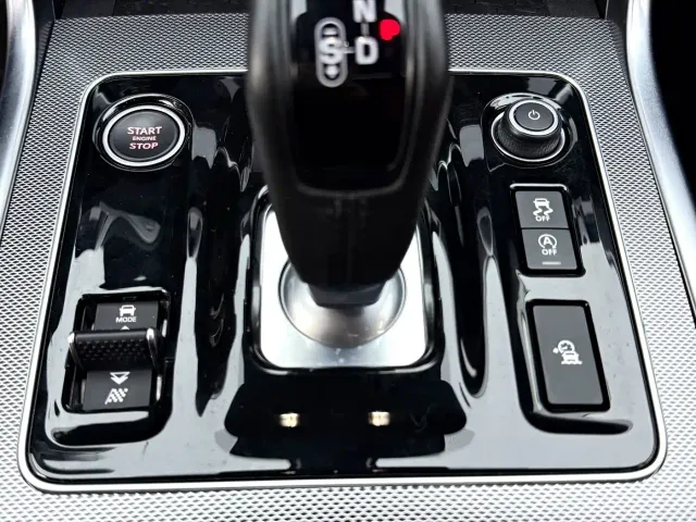 Jaguar XEL — Фото автомобиля 9