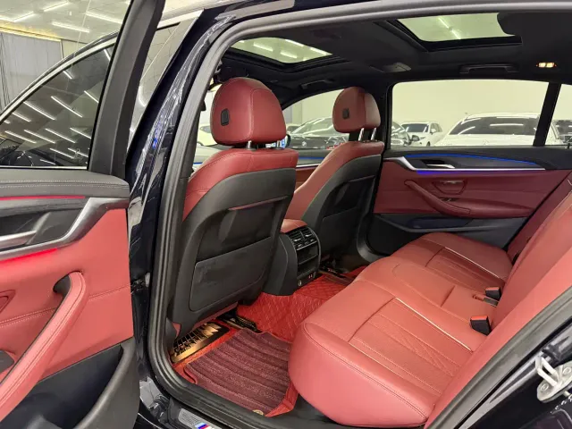 BMW 5 Series — Фото автомобиля 4
