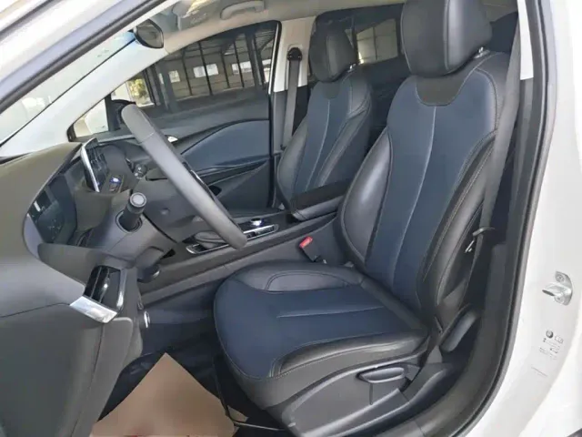 Buick Velite 6 — Фото автомобиля 14