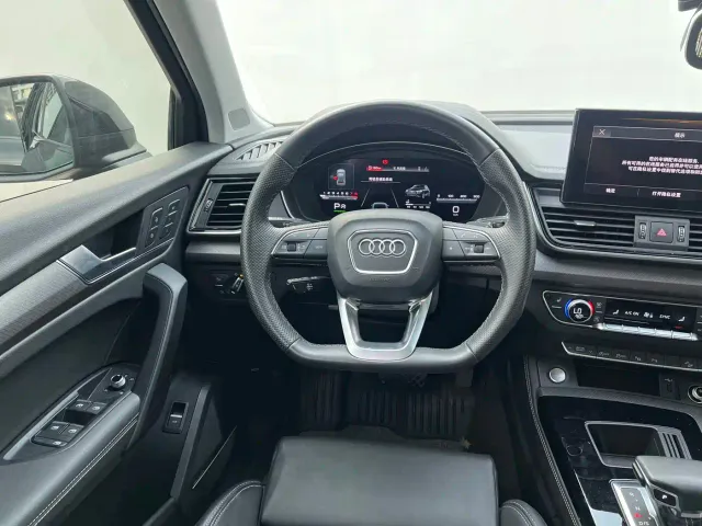 Audi Q5L — Фото автомобиля 8