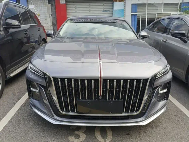 Hongqi H5 — Фото автомобиля 2
