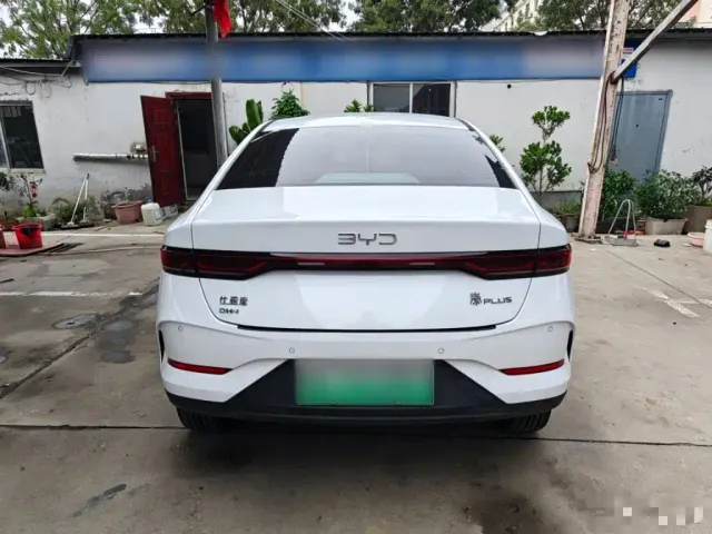 BYD Qin PLUS — Фото автомобиля 5