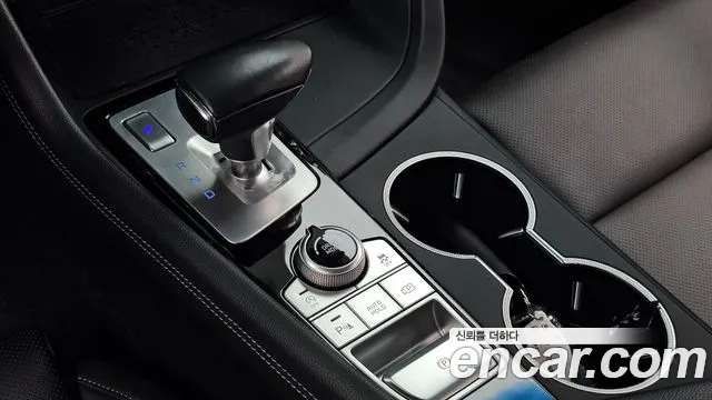 Genesis G70 New — Фото автомобиля 12