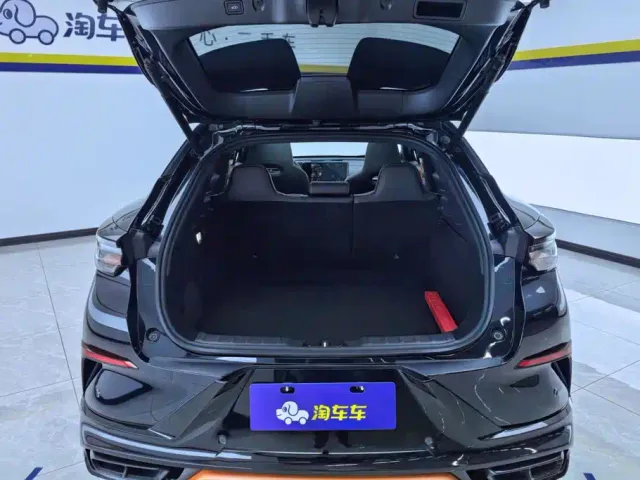 Changan UNI-T — Фото автомобиля 4