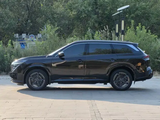 Nissan Terra 2024 380VC-TURBO AWD Intelligent Driving Edition 7-seater — Фото автомобиля 3