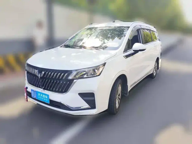 Фотография автомобиля — Wuling Jiachen