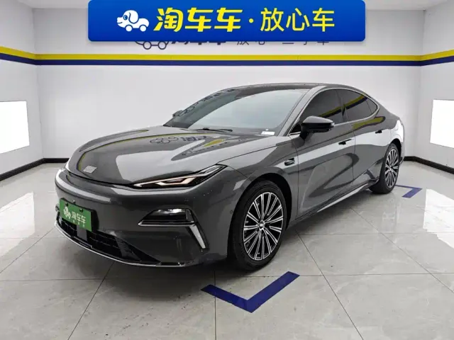 Фотография автомобиля — Geely Galaxy Xingyao 8