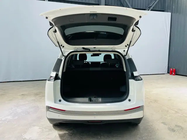 GAC Aion Y — Фото автомобиля 11