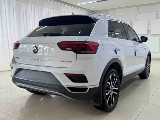 Volkswagen T-Roc — Фото автомобиля 6
