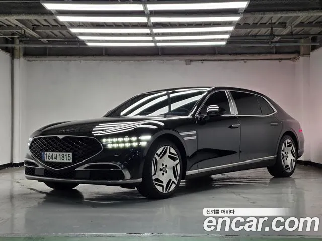 Фотография автомобиля — Genesis G90 RS4