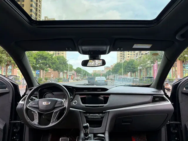Cadillac XT5 — Фото автомобиля 29