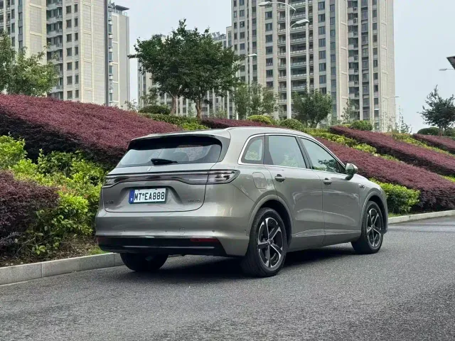 Shangjie SUV — Фото автомобиля 4