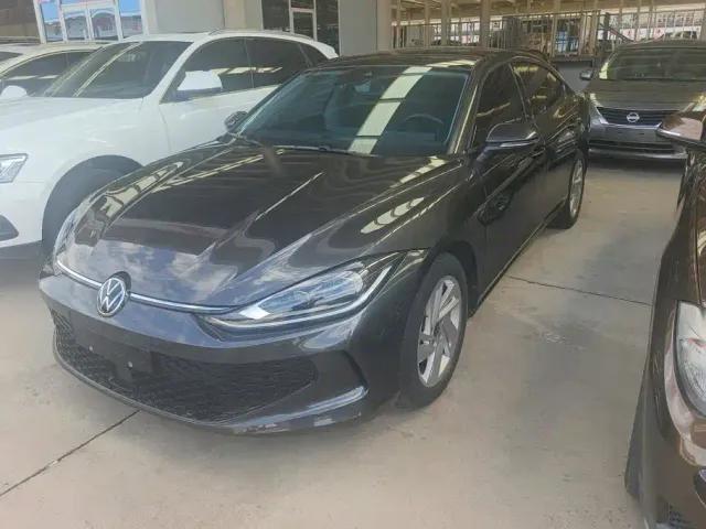Фотография автомобиля — Volkswagen Lamando