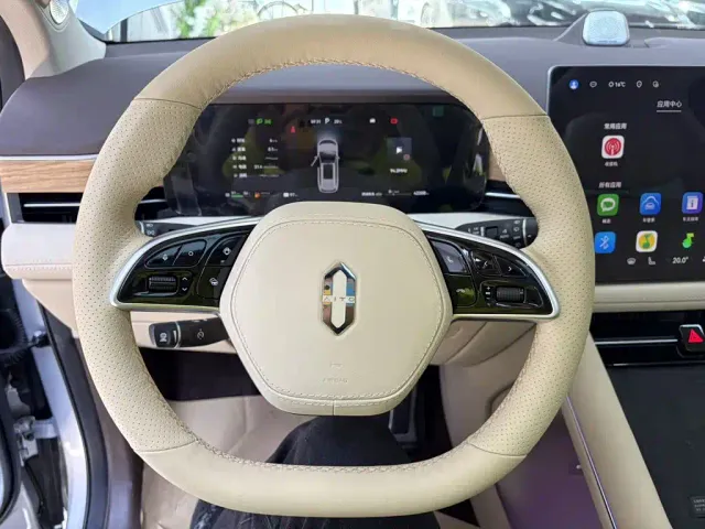Aito M7 — Фото автомобиля 13