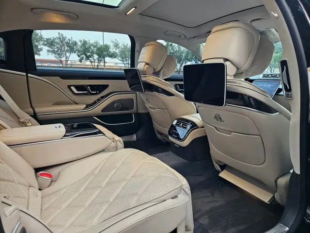 Mercedes-Benz Maybach S-Class — Фото автомобиля 11
