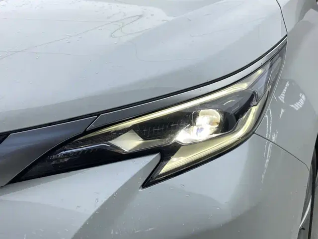Toyota Sienna — Фото автомобиля 5