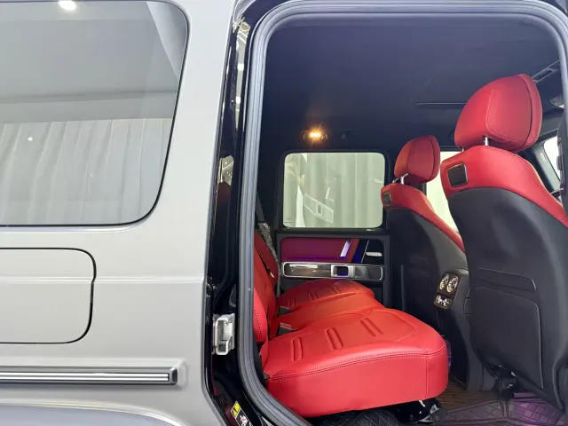 Mercedes-Benz G-Class — Фото автомобиля 14