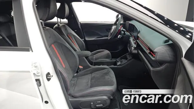 Hyundai Kona Kona (SX2) Бензин 1.6 Turbo 4WD — Фото автомобиля 18